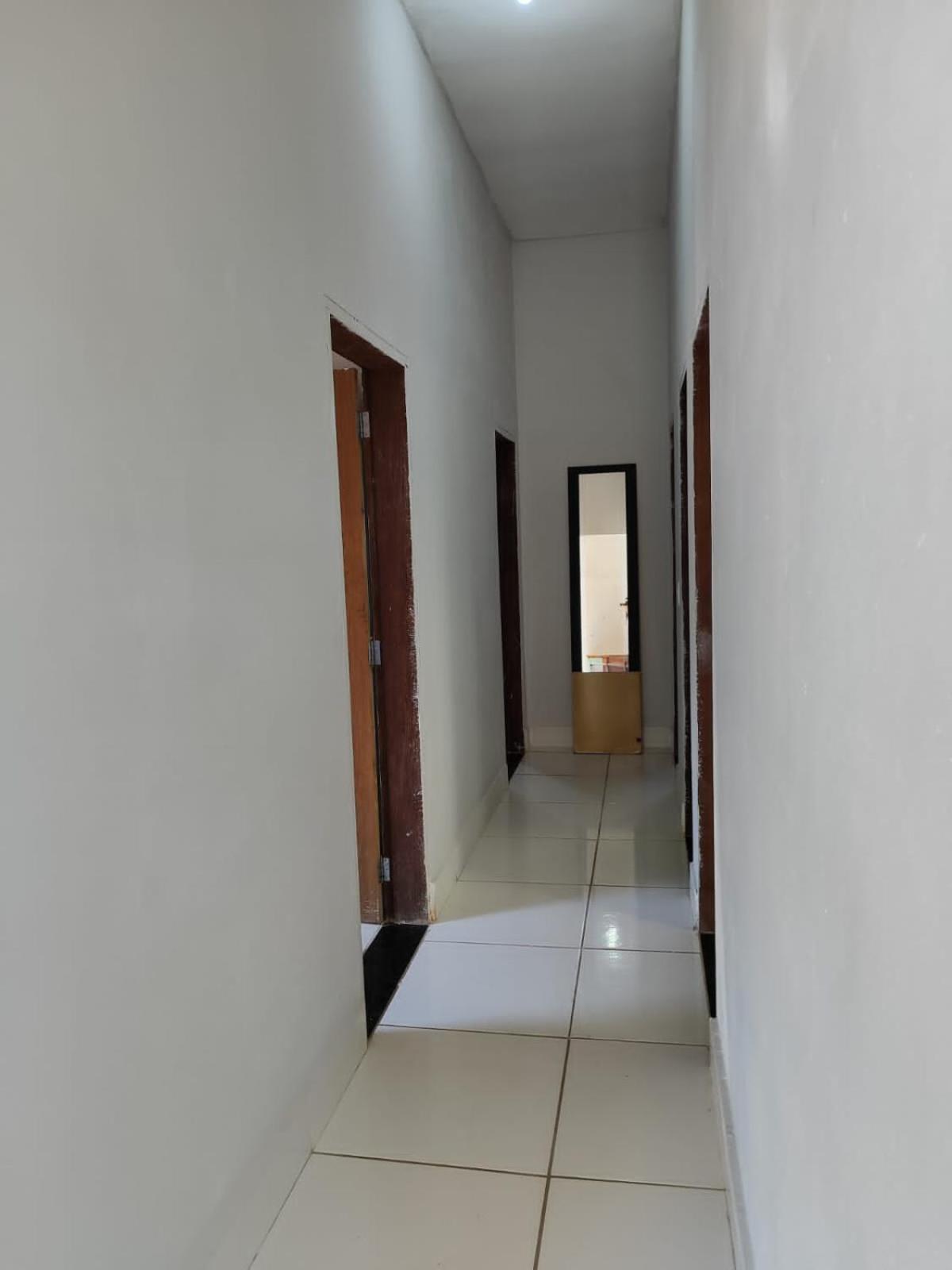 Casa Espacosa Em Frente A Pracinha กาปีตอลิโอ ภายนอก รูปภาพ